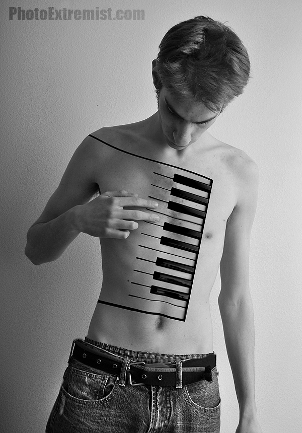 Piano Player by Vlue on DeviantArt