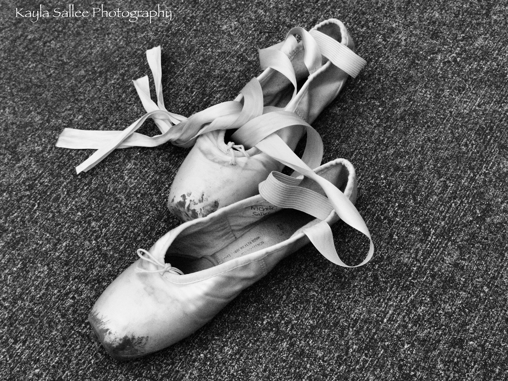 Ballet shoes-grunge by kmsl on DeviantArt