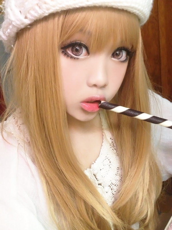 Kawaii Look with Pink Circle Lenses by askuniqso on DeviantArt
