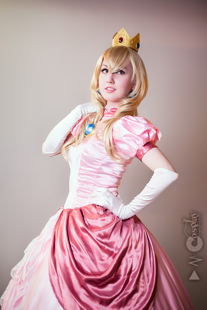 Princess Peach - Who, me? by elliria on DeviantArt