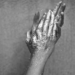 glitter_hands_by_gryffkrowe-dcbdaif.png
