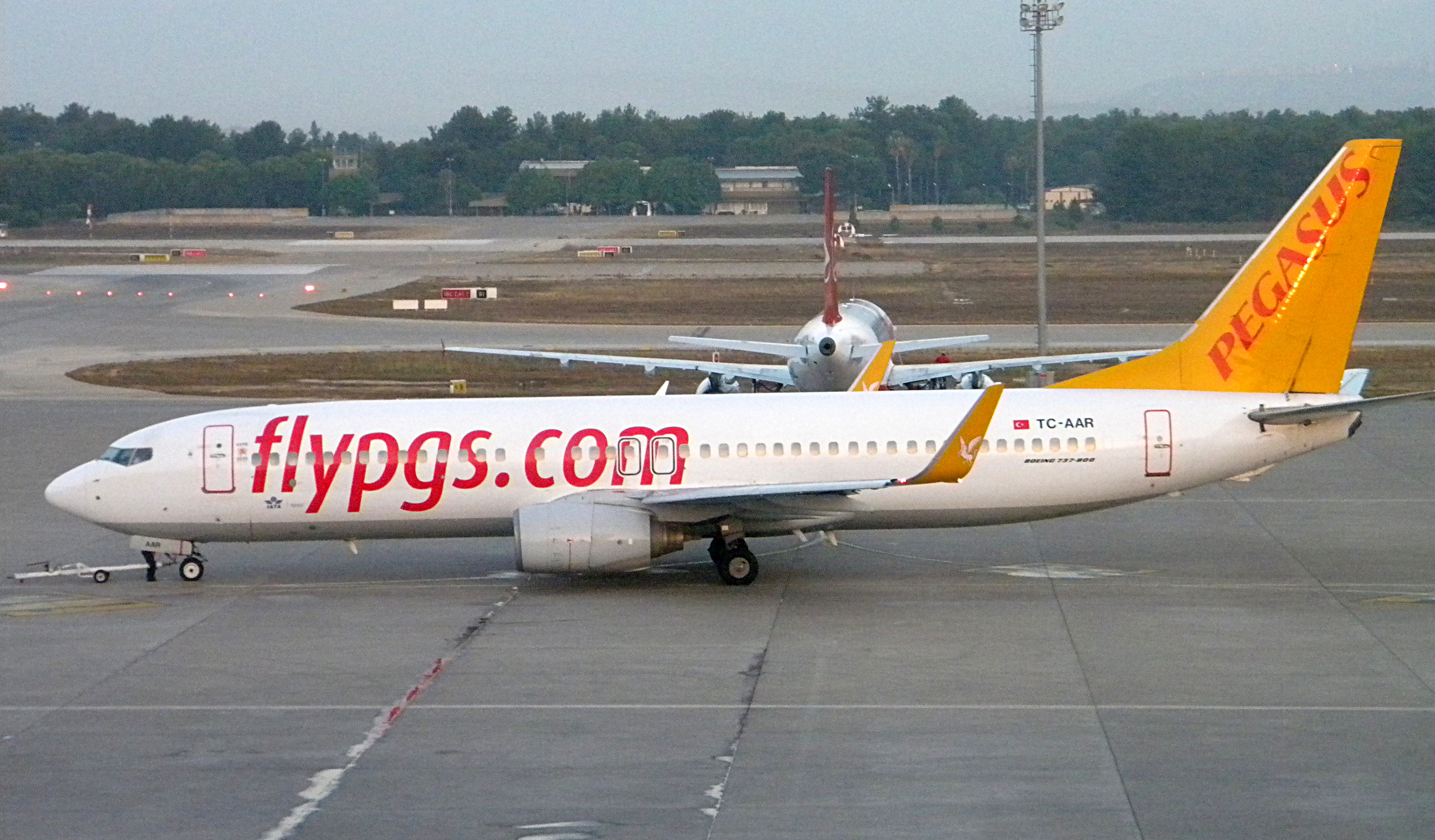 Pegasus Airlines Boeing 737-800 TC-AAR by AltoShipper on ...