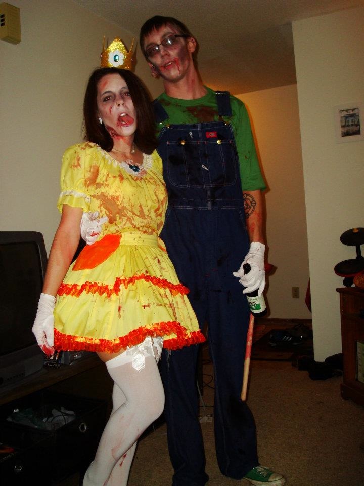 Zombie Daisy and Luigi by gerbs66 on DeviantArt