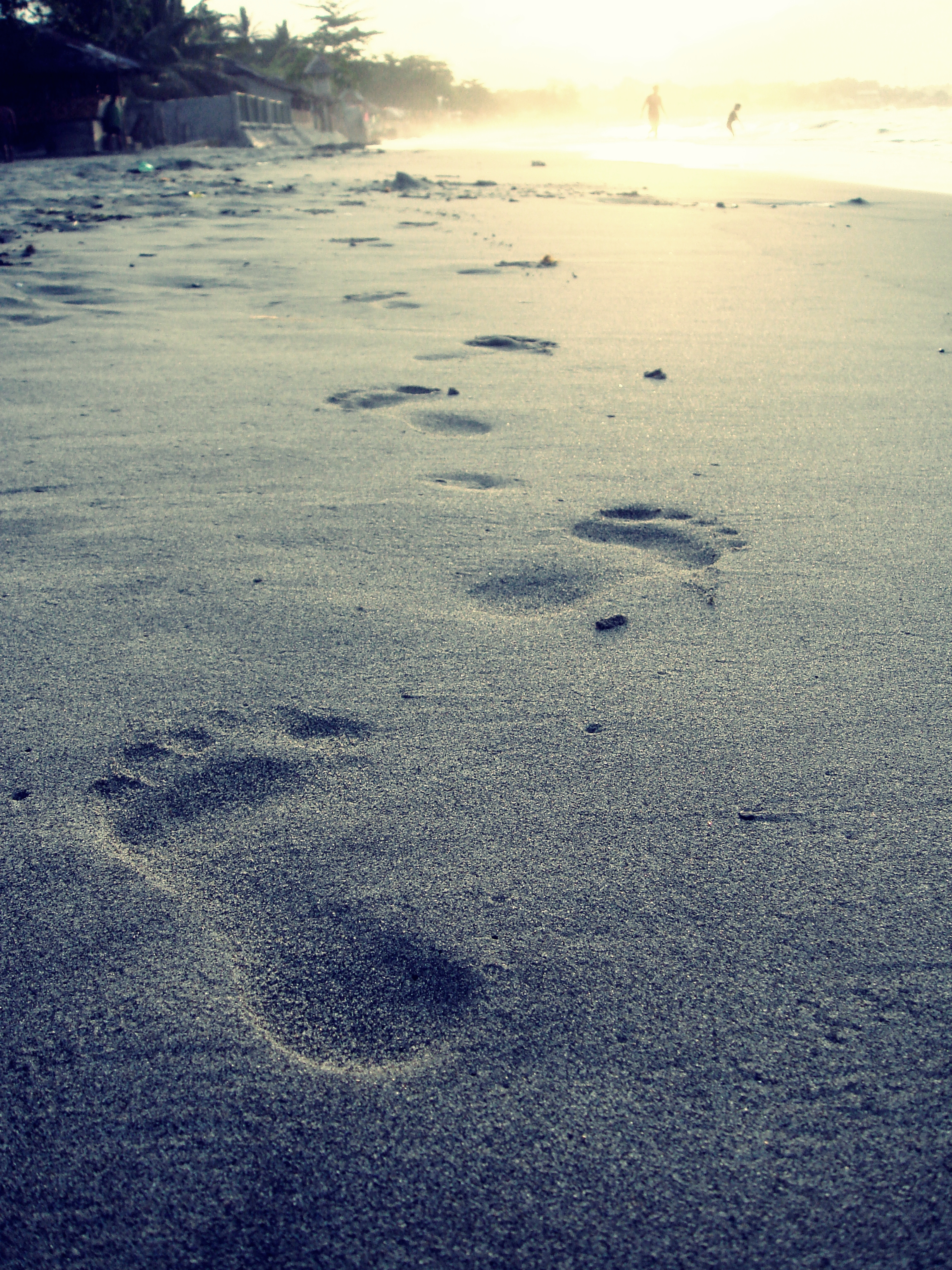 footprints in the sand by camsy-craze on DeviantArt