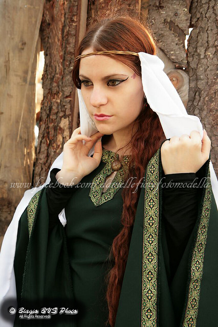 Medieval Lady by DanielleFiore on DeviantArt