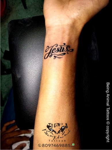 jesus Name tattoo by tattooartist Sachin by Samarveera2008 on DeviantArt
