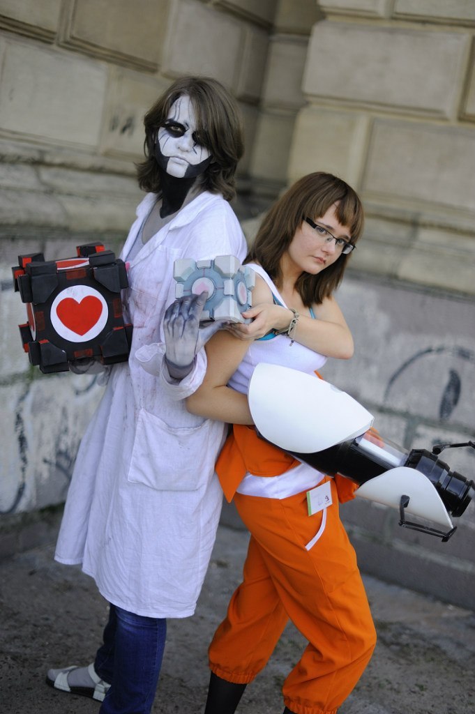 Portal 2 cosplay (test subject and cube) by CaptainKaktus on DeviantArt